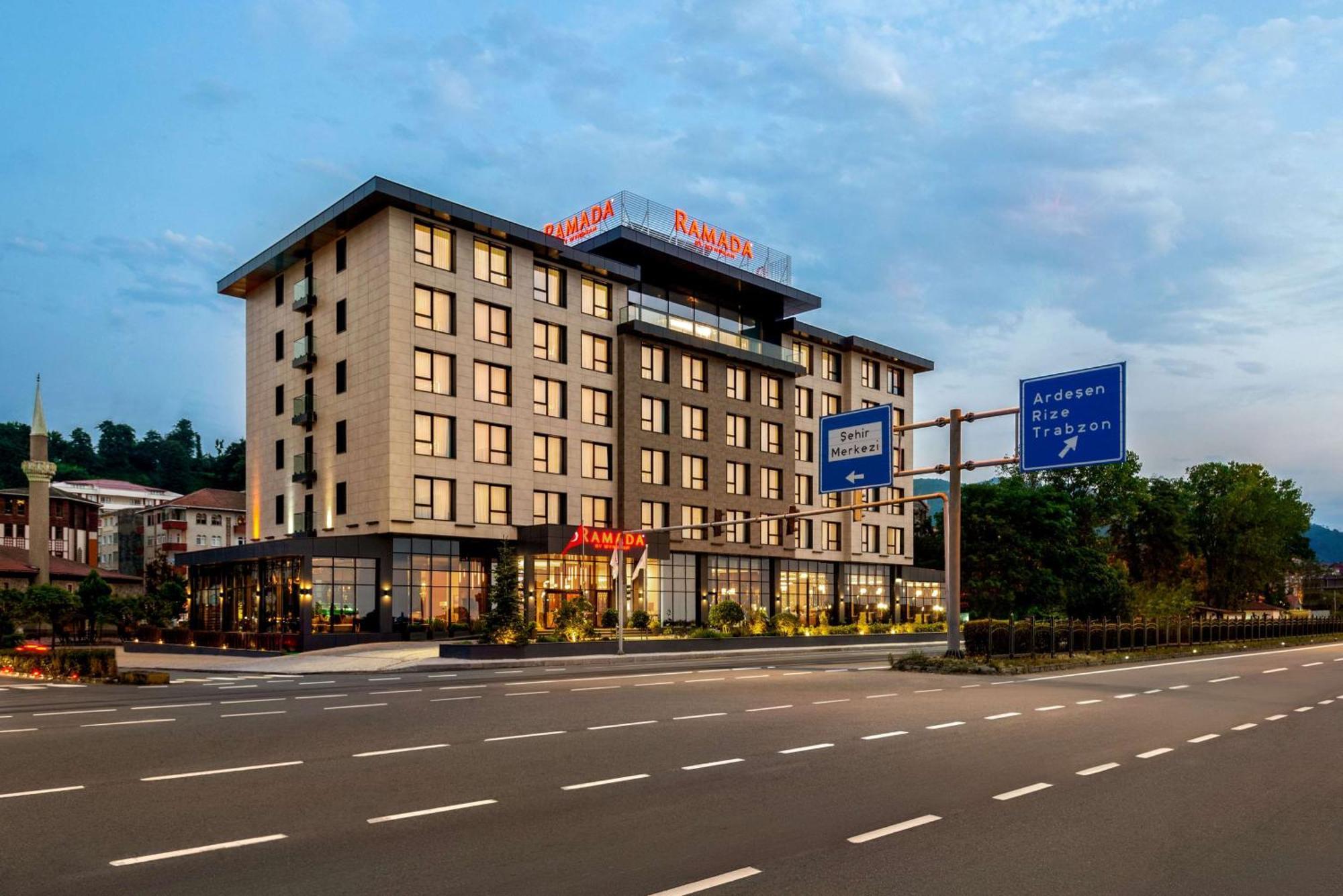 فندق Ramada By Wyndham Rize Findikli المظهر الخارجي الصورة